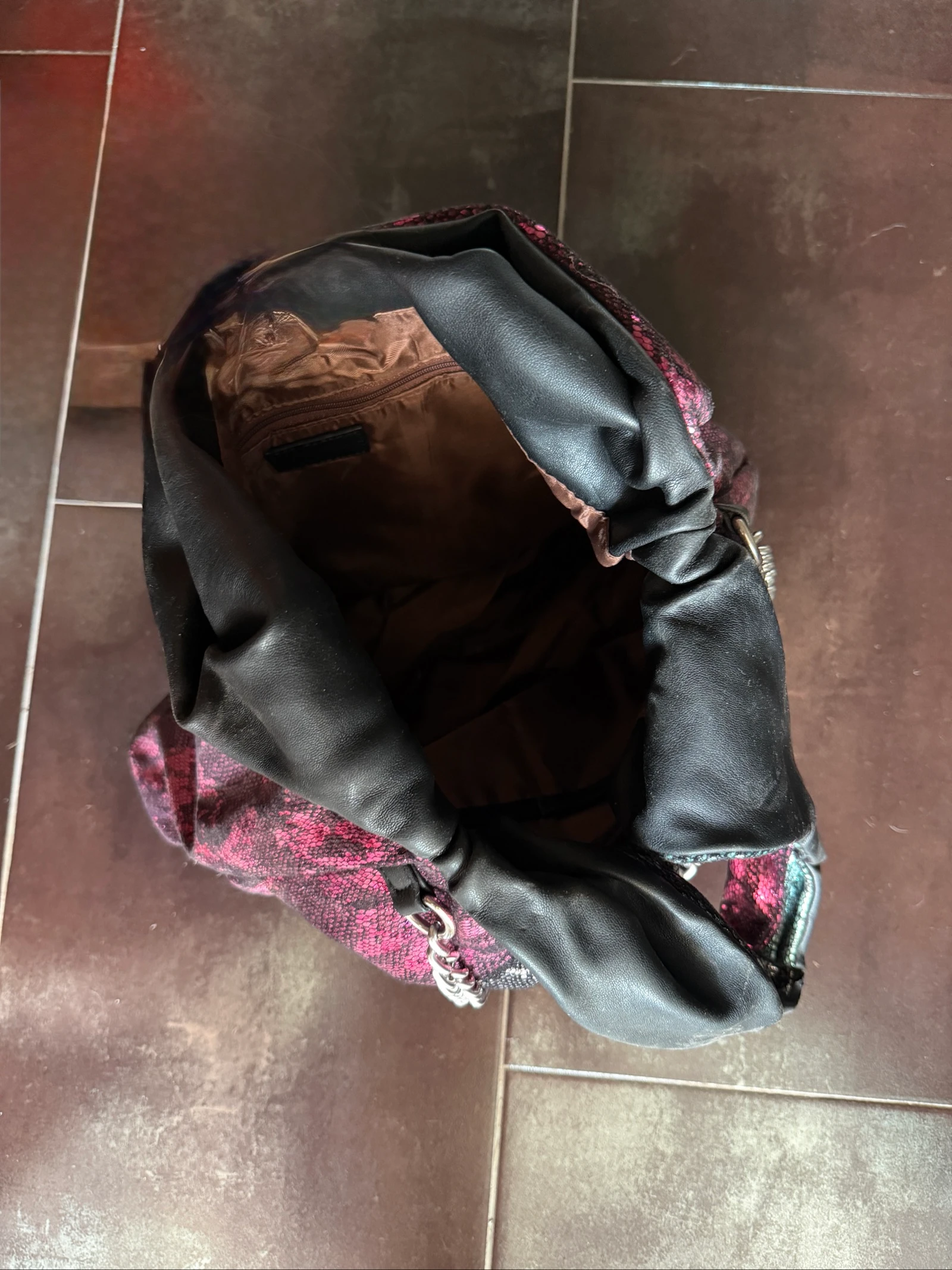 Tas – photo 2